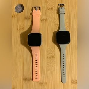 Fitbit Versa (first generation) & Fitbit Versa 2 (second generation) BUNDLE
